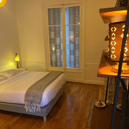 Parisian Escape And Jacuzzi And Vibes *